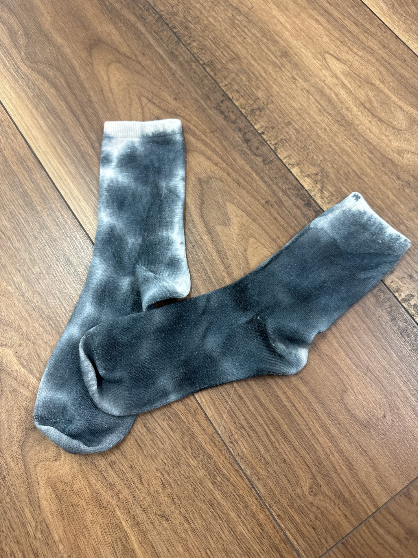 Tie Dye Socks grey splash