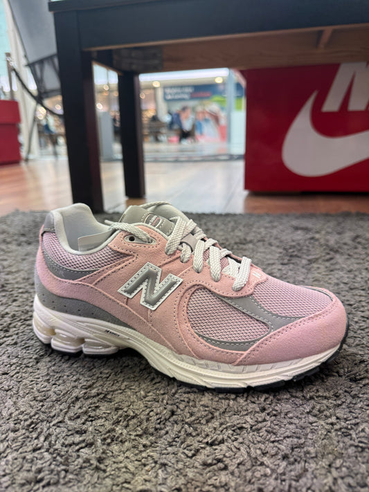 New Balance U2002R Pink