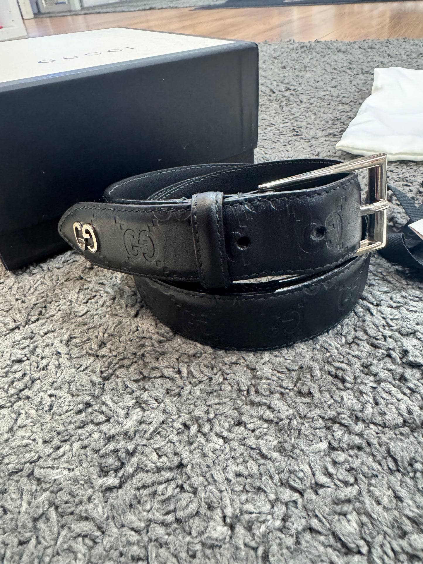 Pre Loved Gucci Emossed Black Belt