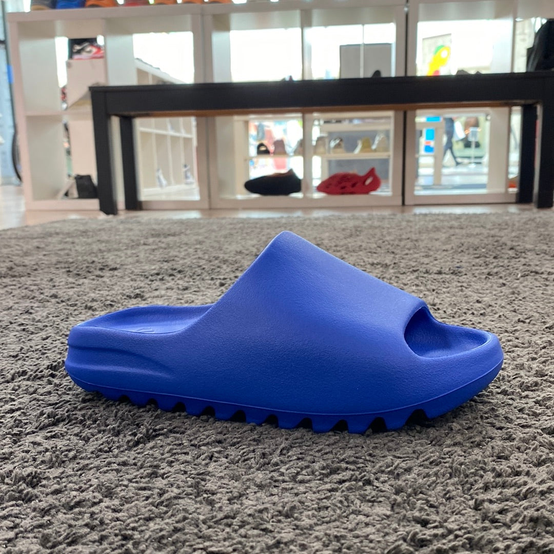 Yeezy Slide Azure – Crep Select - Main Image