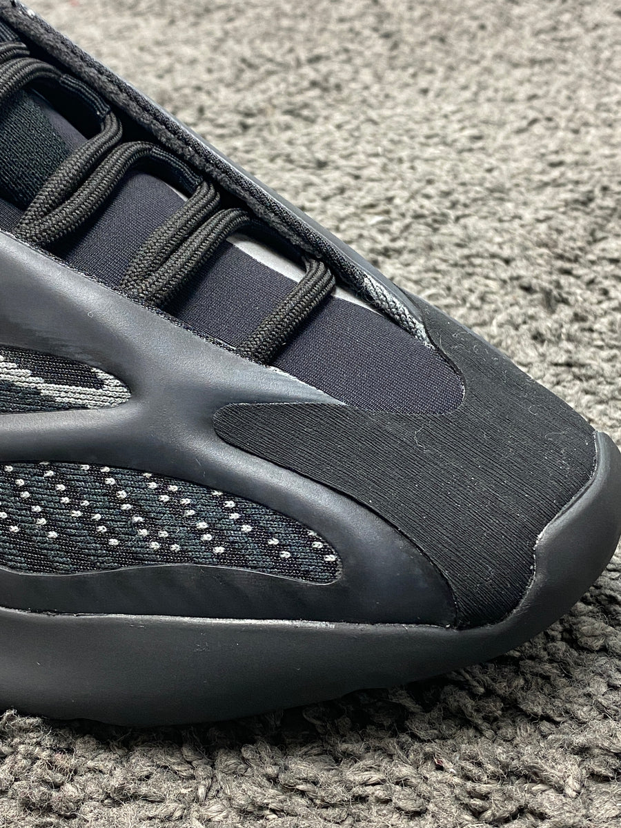 Noir Yeezy 700 V3 Triple Black Release Date Yeezy 700 V3 Dark Glow