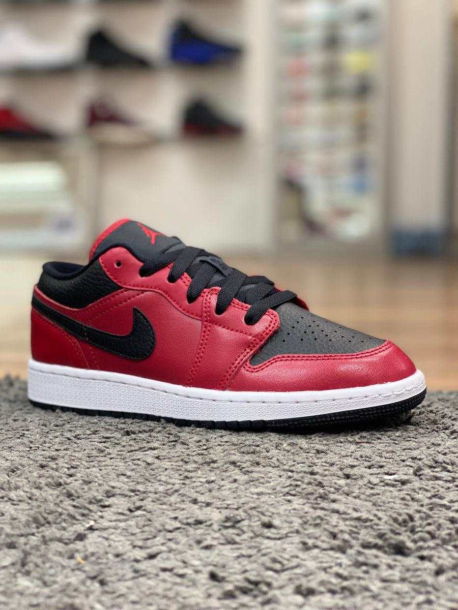 jordan 1 low gym red black pebbled gs