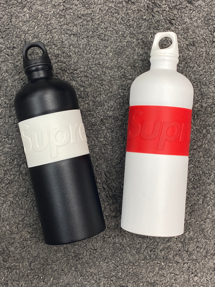 Supreme®/ SIGG™ CYD 1.0L Water Bottle – Crep Select