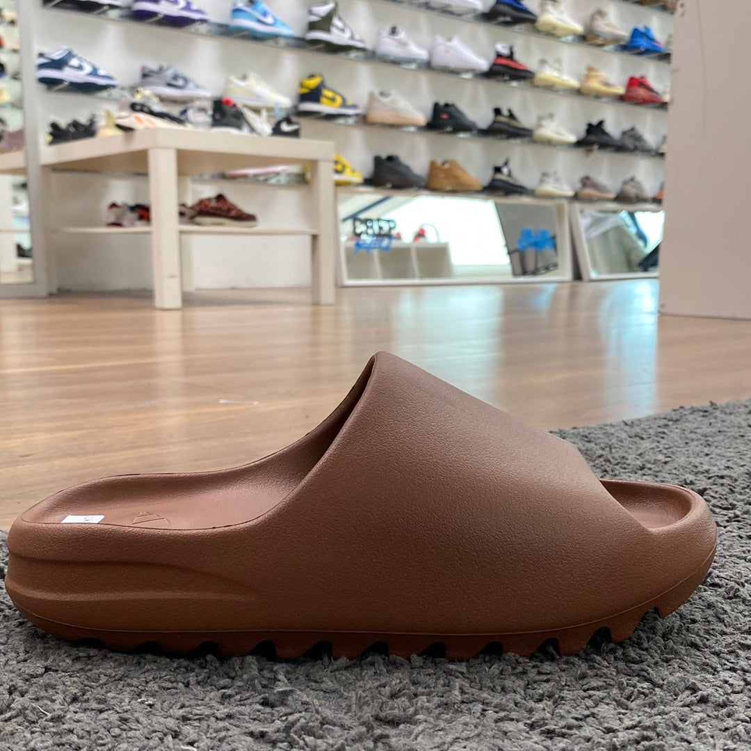 stores that sell yeezy slides