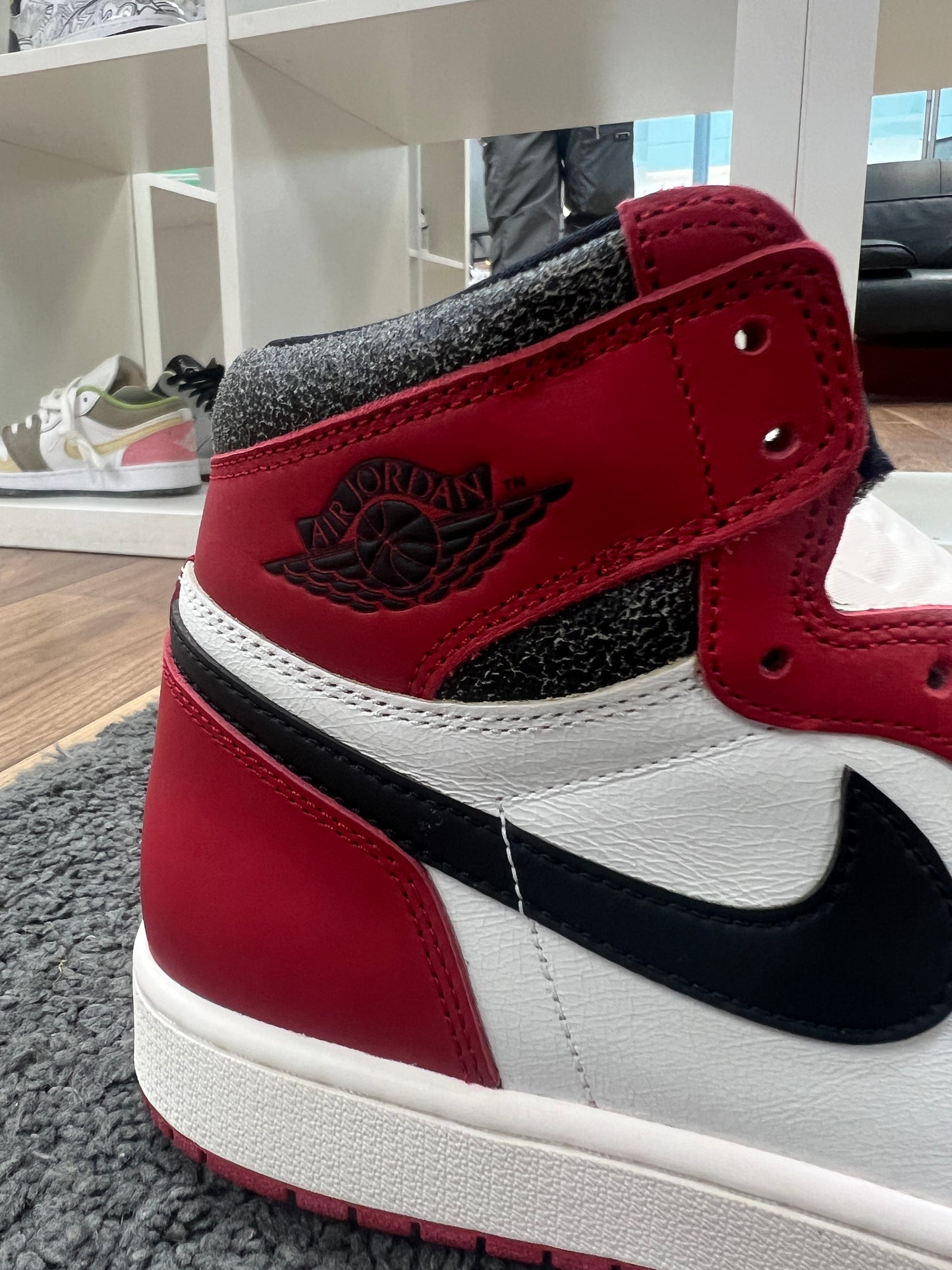 Air Jordan 1 Retro High OG Chicago Lost & Found