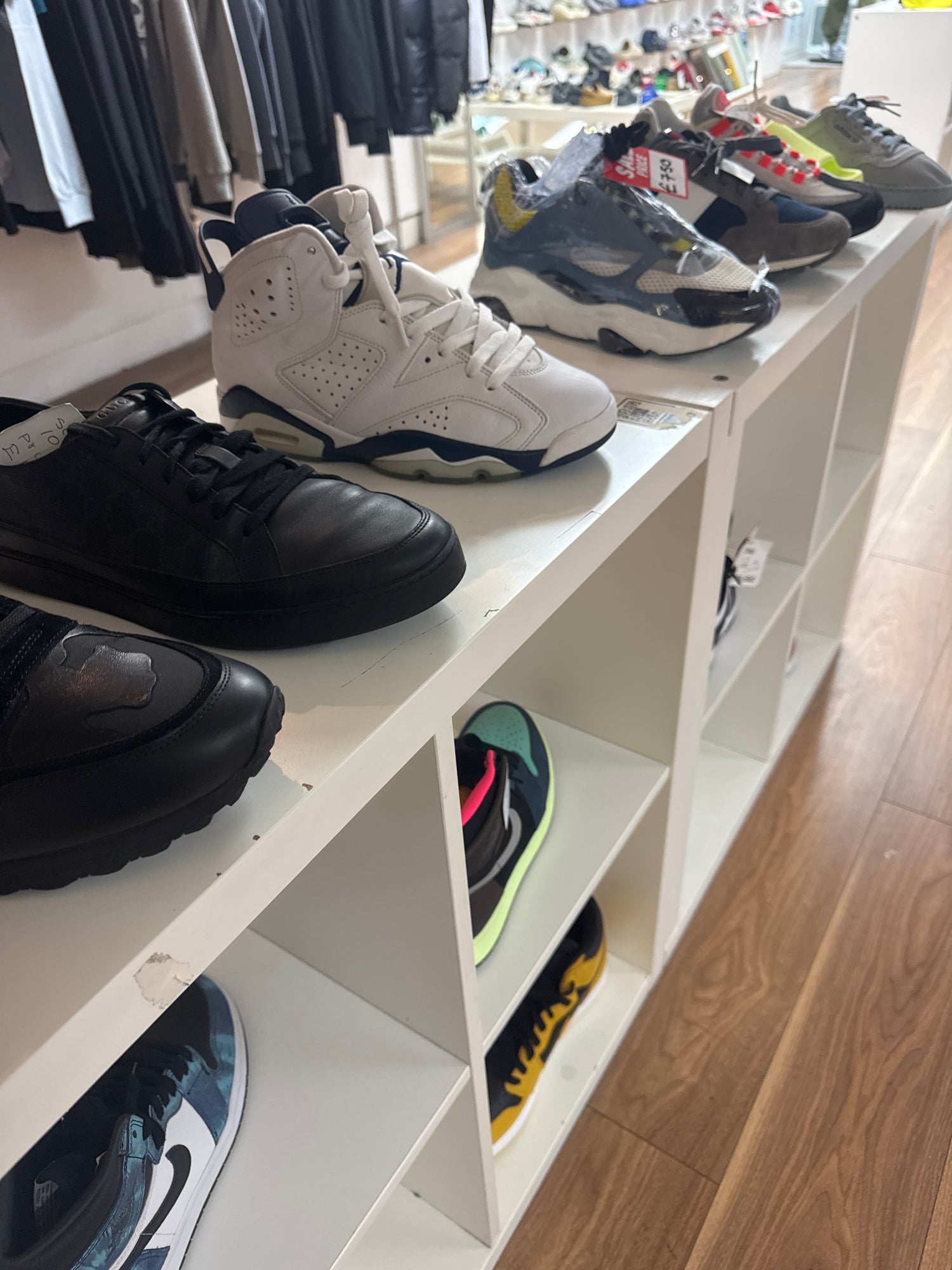 PRE LOVED