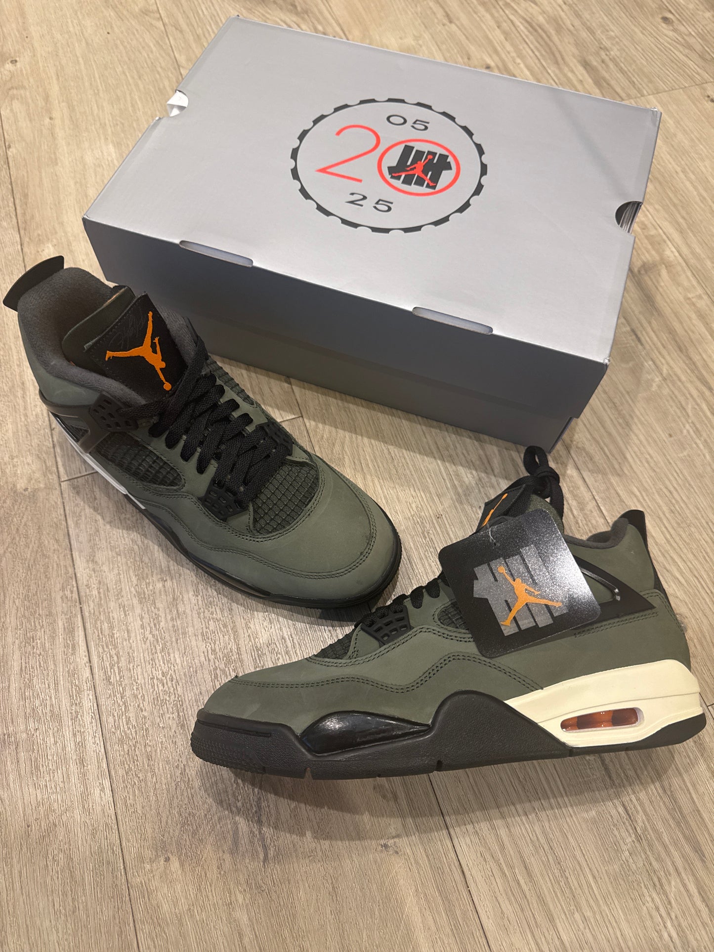 Air Jordan 4 Undefeated OG SP