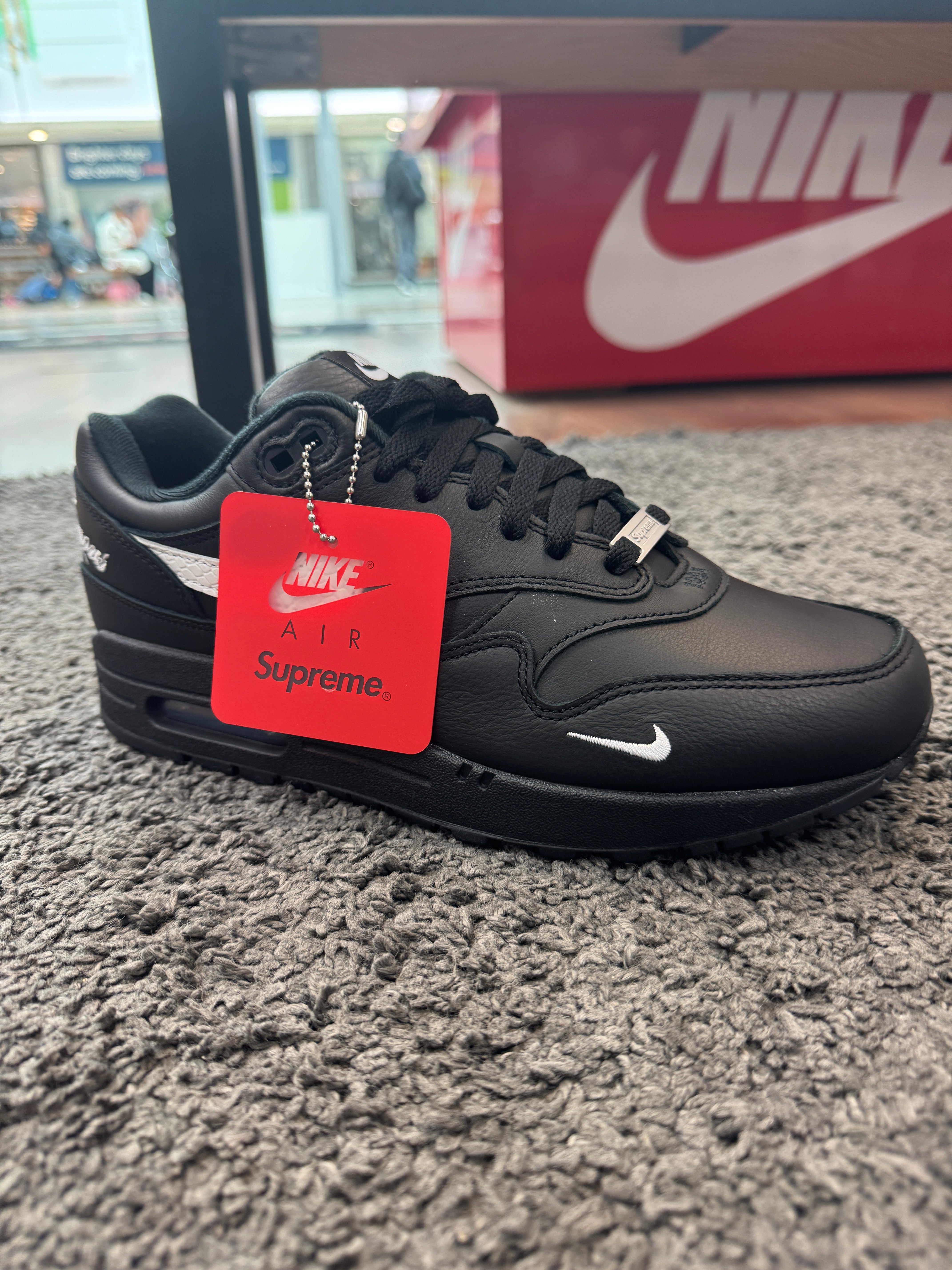 【新品未使用】27cm Supreme Nike Air Max 1 Nike Air Max 1 Black X Supreme – Crep Select