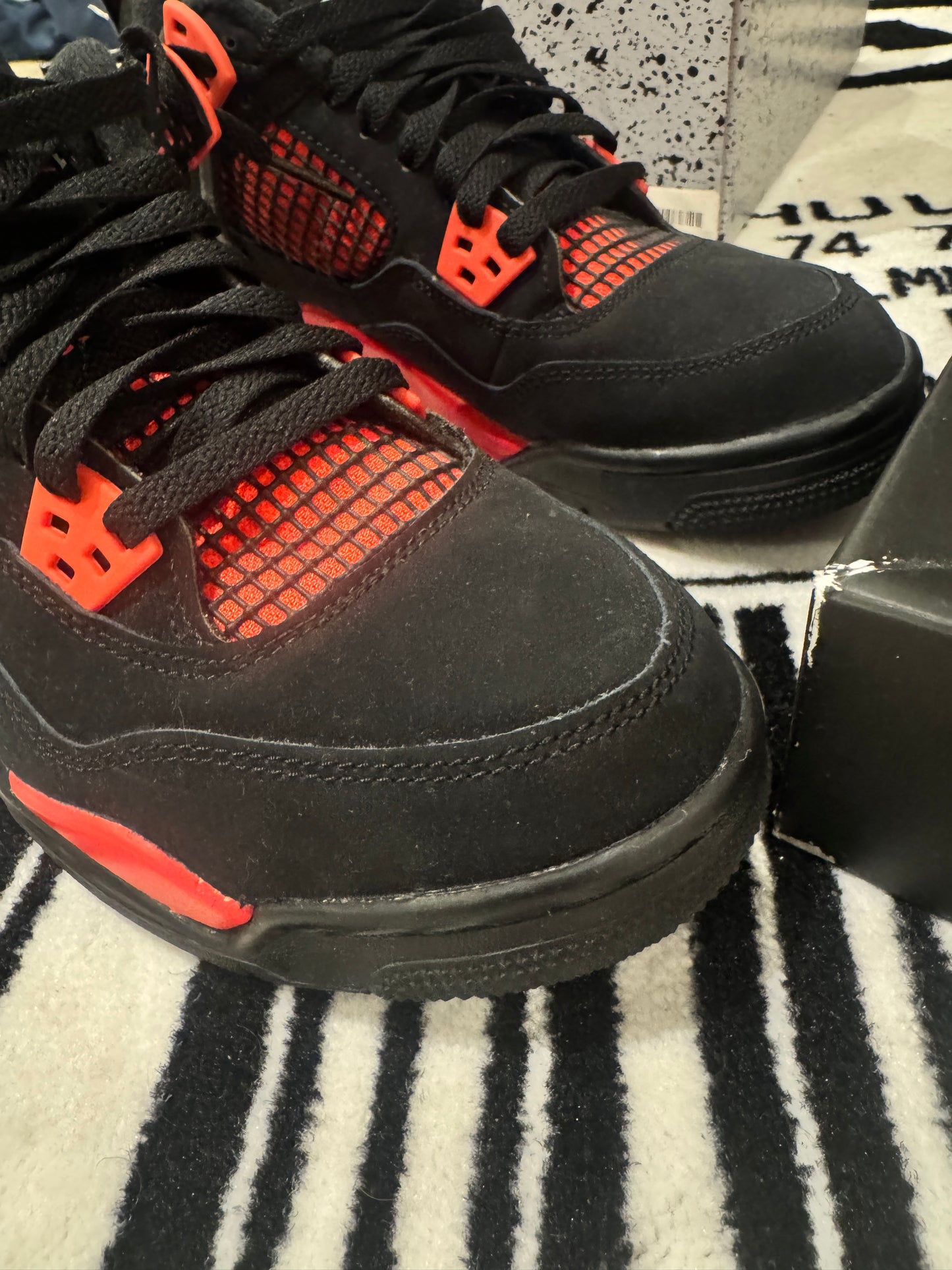 Pre loved Air Jordan 4 GS Red Thunder