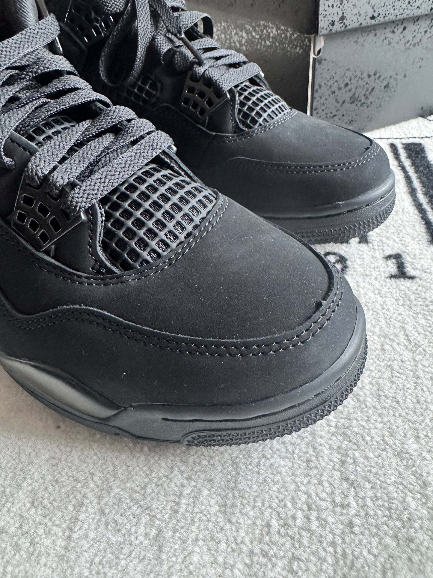 Air Jordan 4 Black Cat 2025