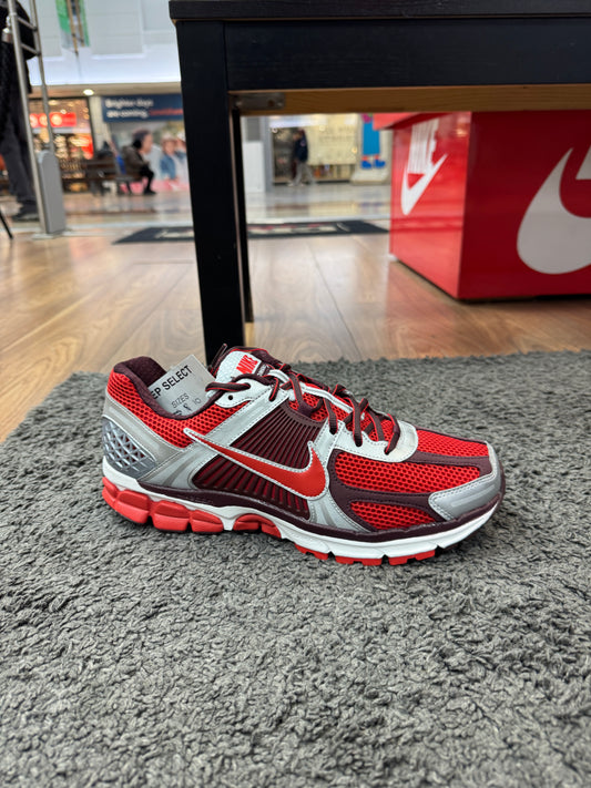 Nike Vomero 5 Mystic Red