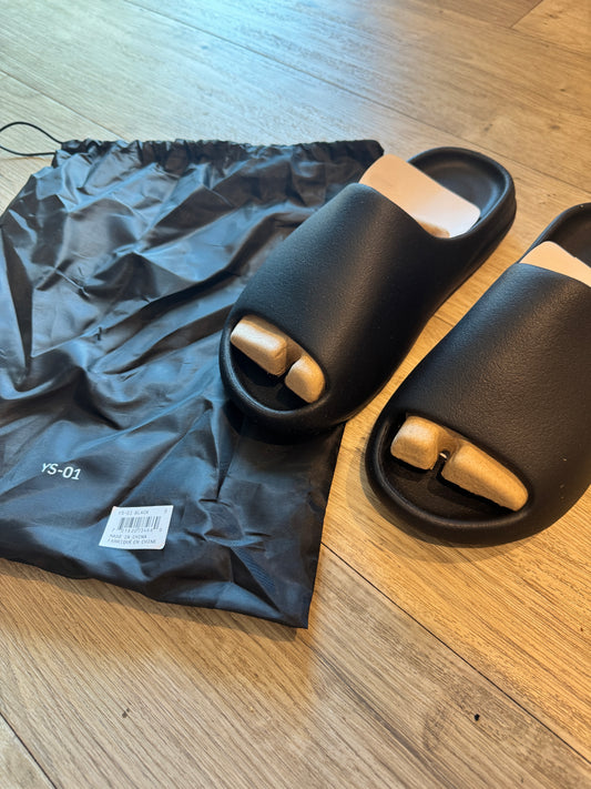 Yeezy Slide YS - 01 Black (not adidas)