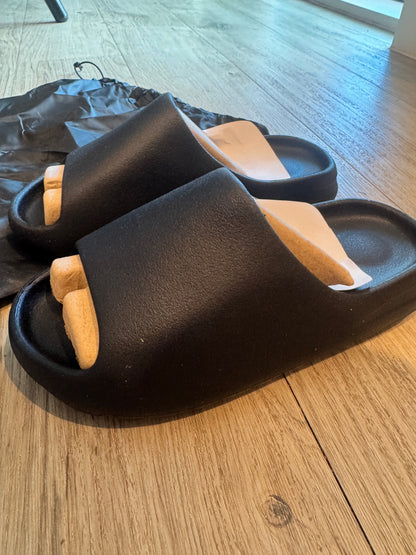 Yeezy Slide YS - 01 Black (not adidas)