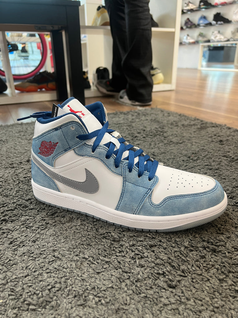 Air jordan 1 mid hyper royal Clearance