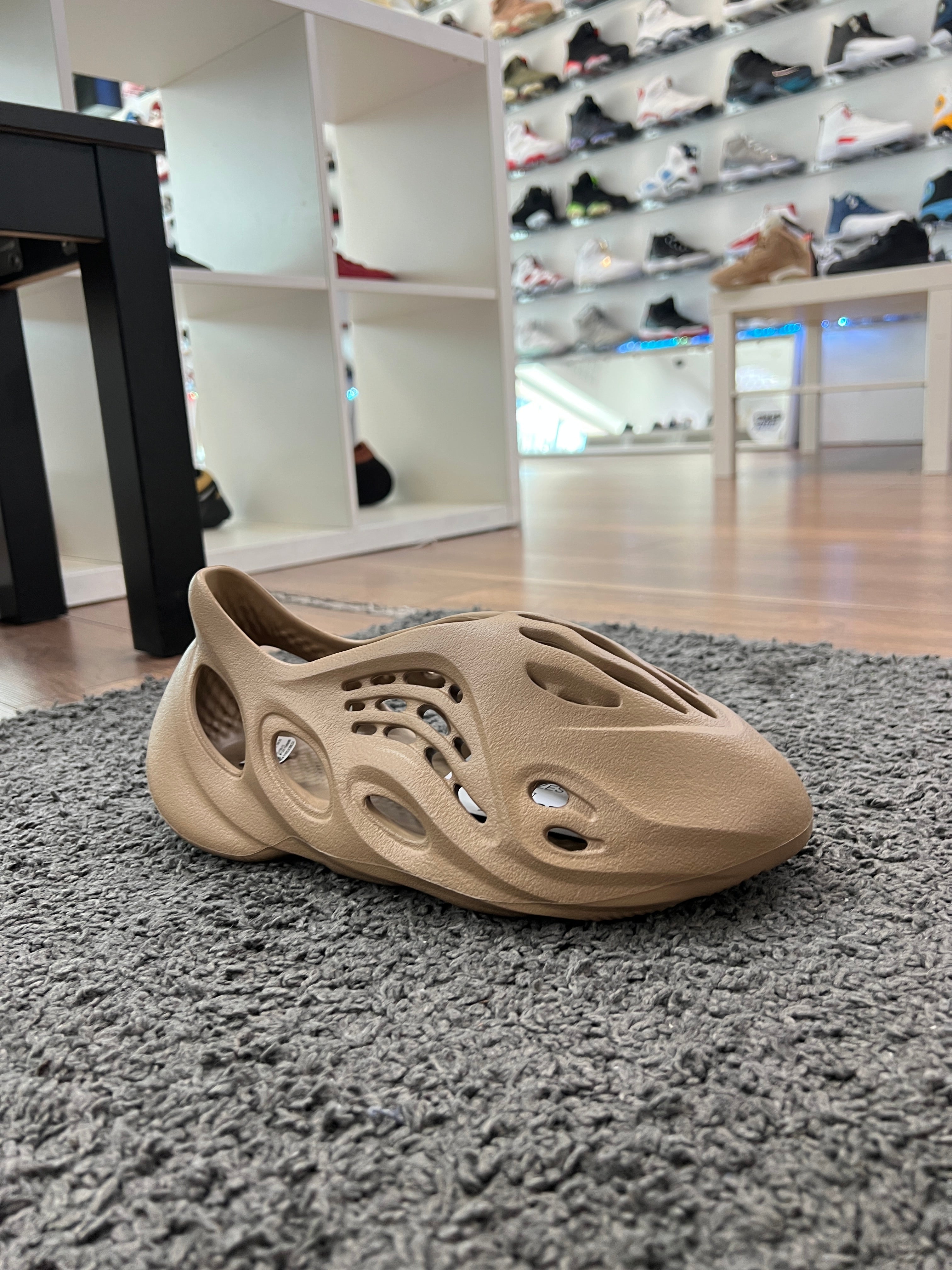 Yeezy Foam Runner Clay Taupe – Crep Select