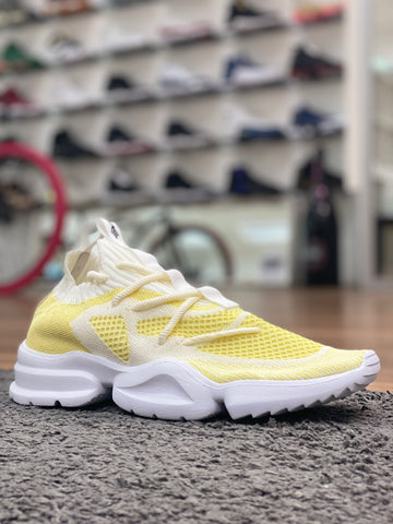 SIA Collective Culture Vulture Runner Yellow