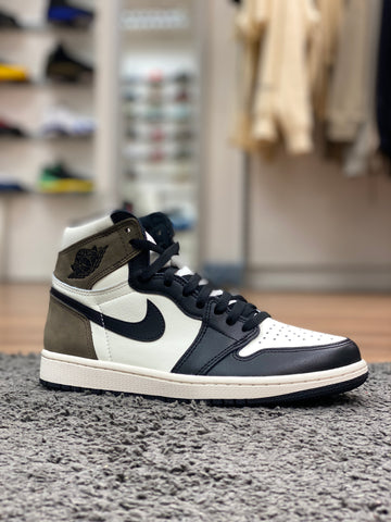 Air Jordan 1 Dark Mocha