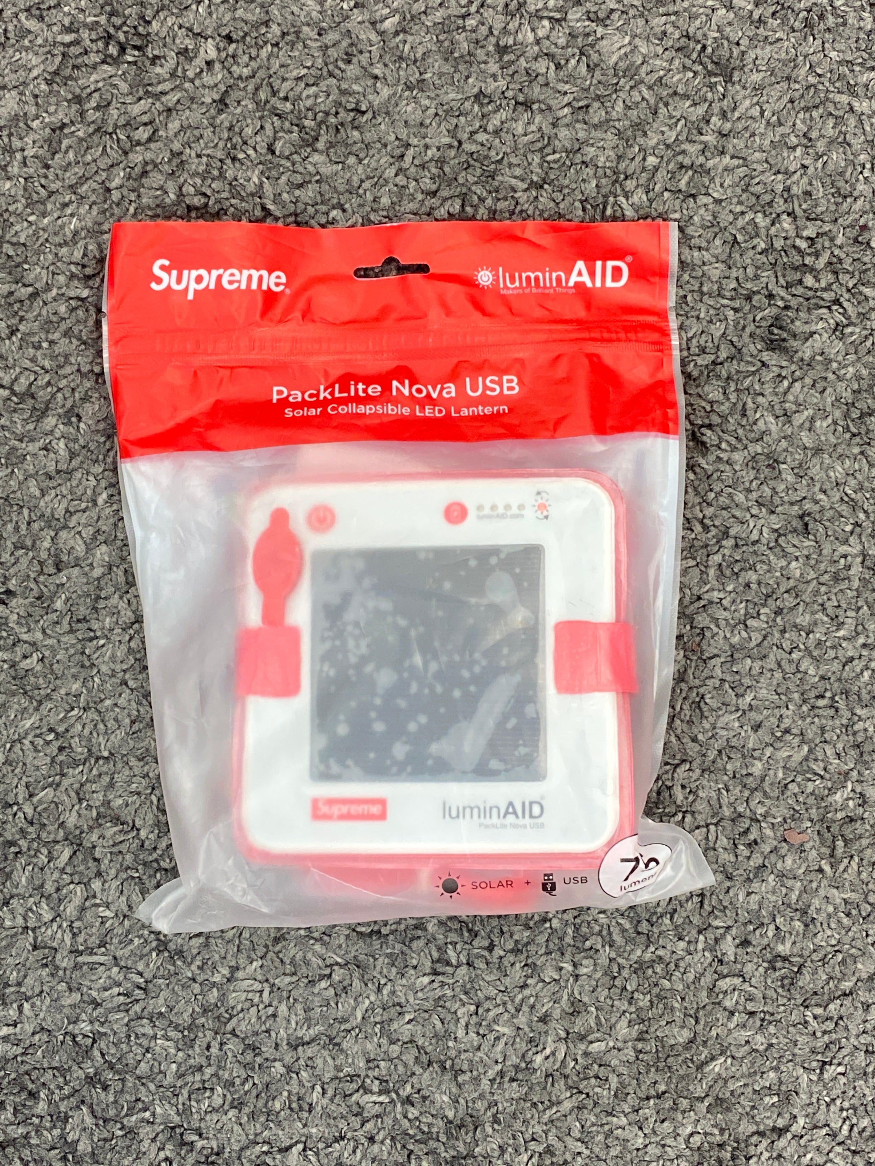 Supreme/ LuminAID® Packlite Nova USB – Crep Select