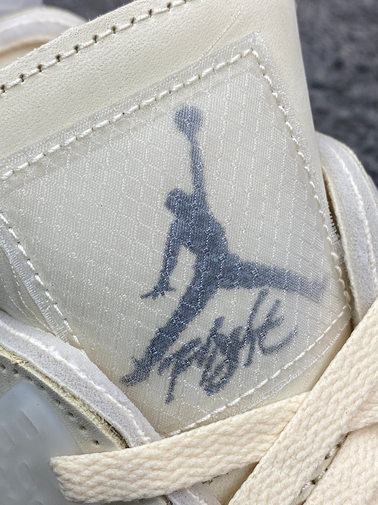 Off-White x Nike Air Jordan 4 White