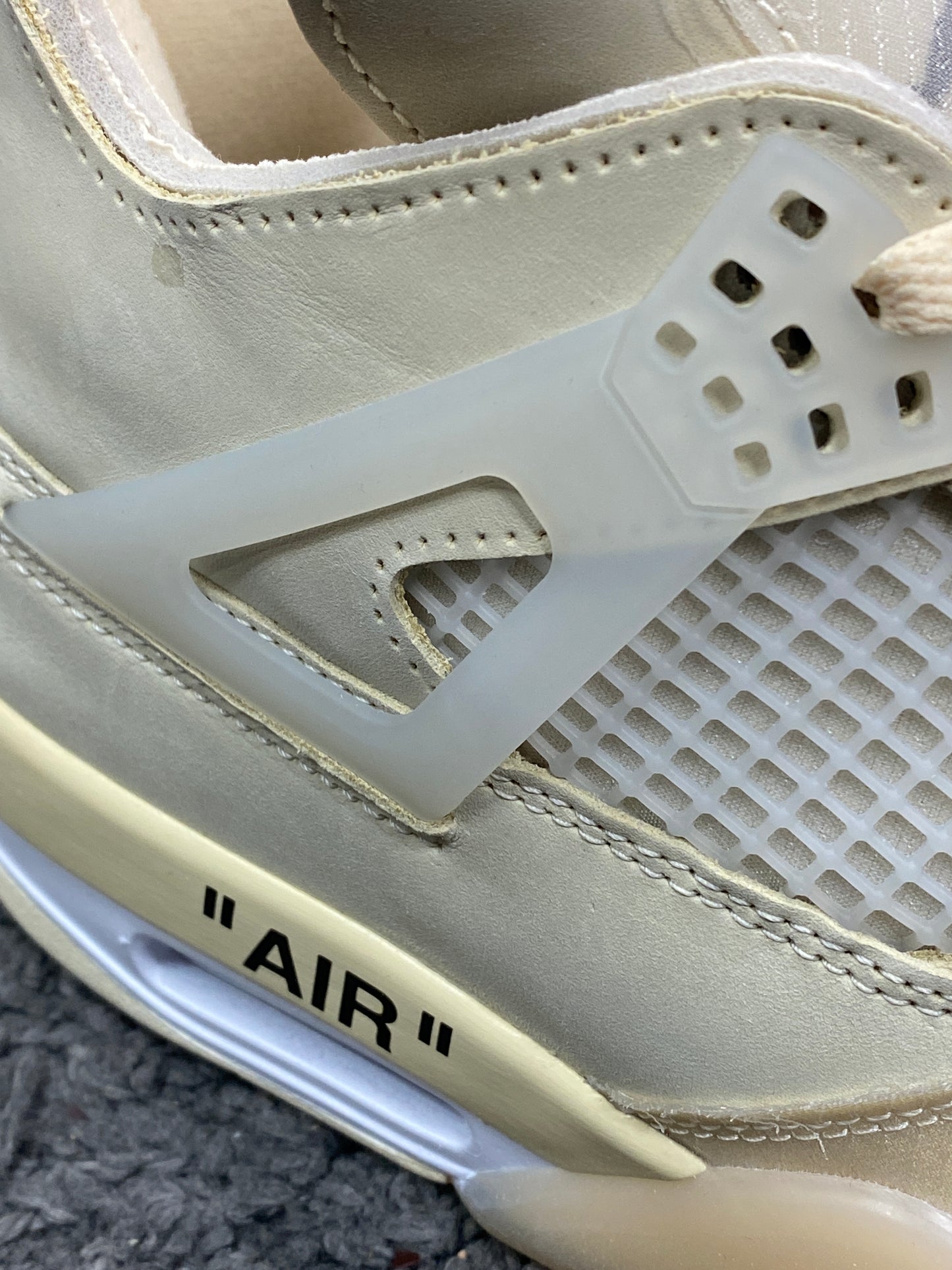 Off-White x Nike Air Jordan 4 White