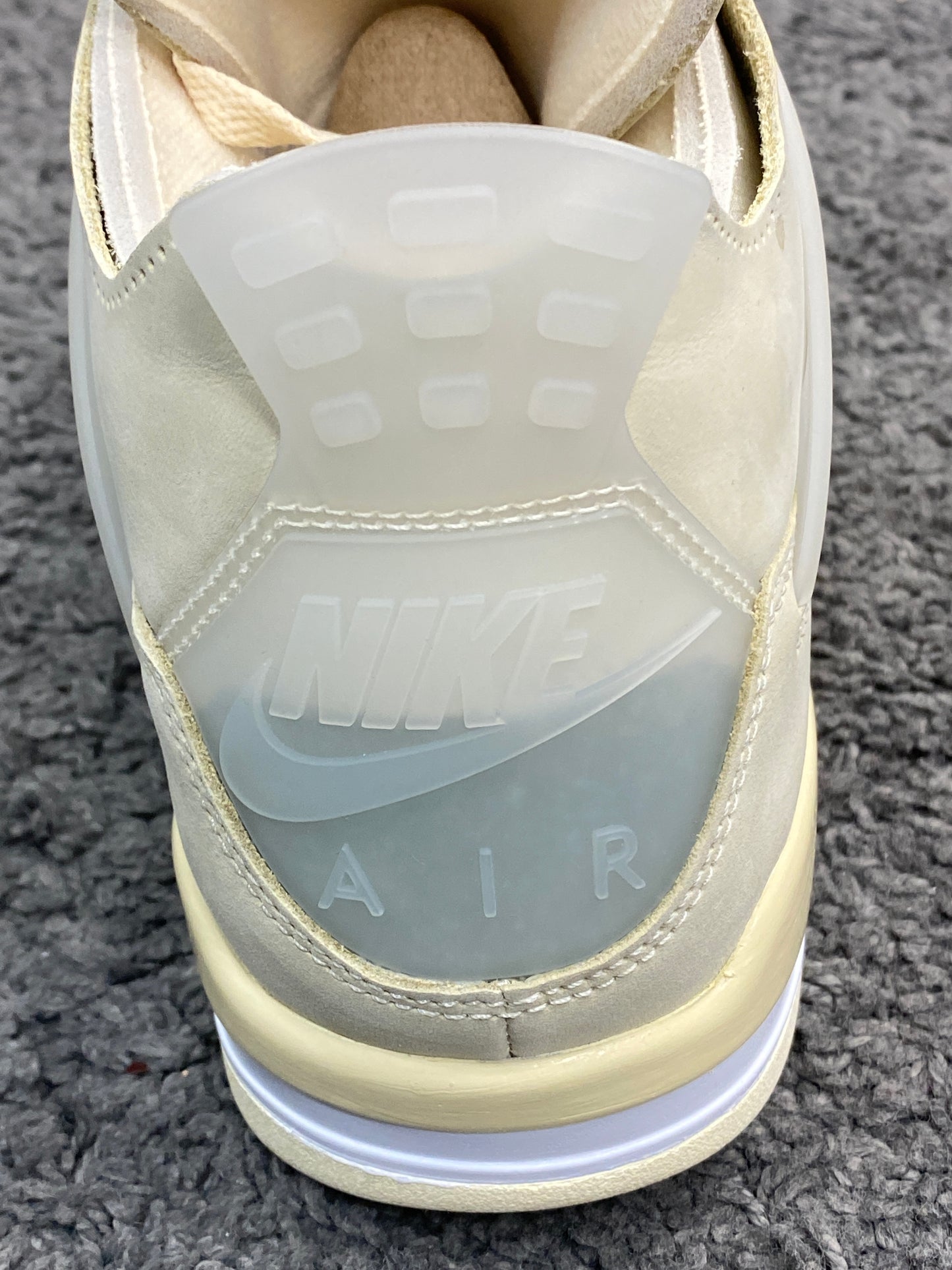 Off-White x Nike Air Jordan 4 White