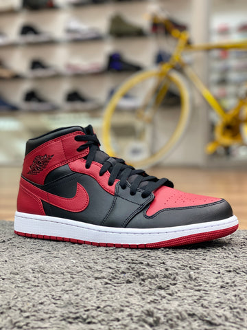 Air Jordan 1 Mid Breds