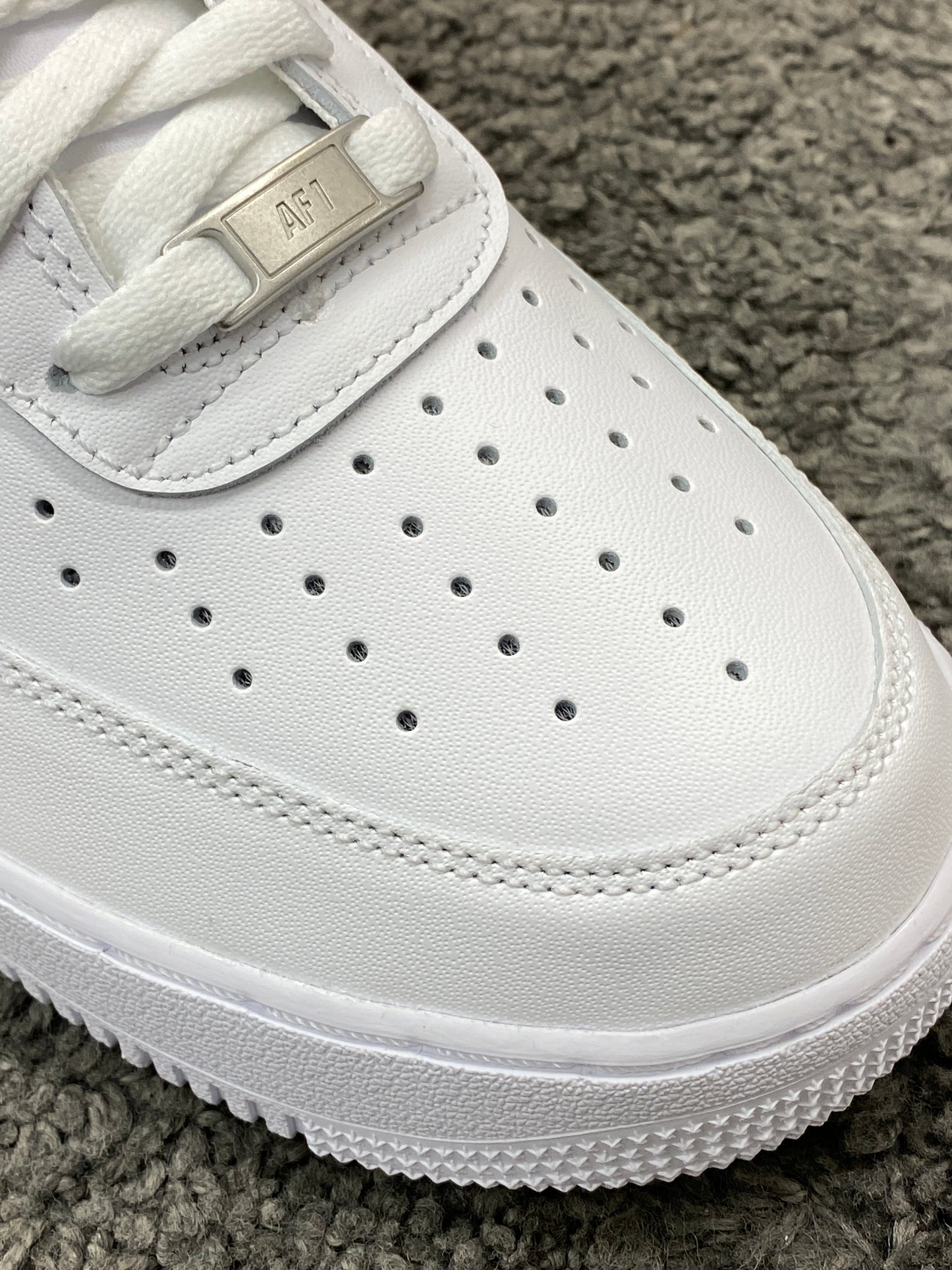 Nike Air Force 1 Low Triple White