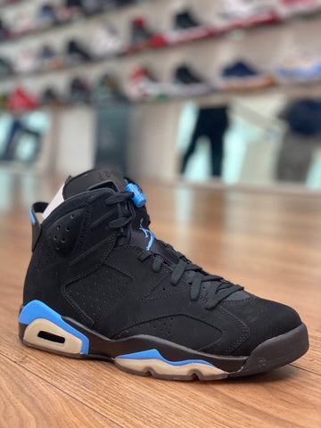 Air Jordan 6 Retro UNC