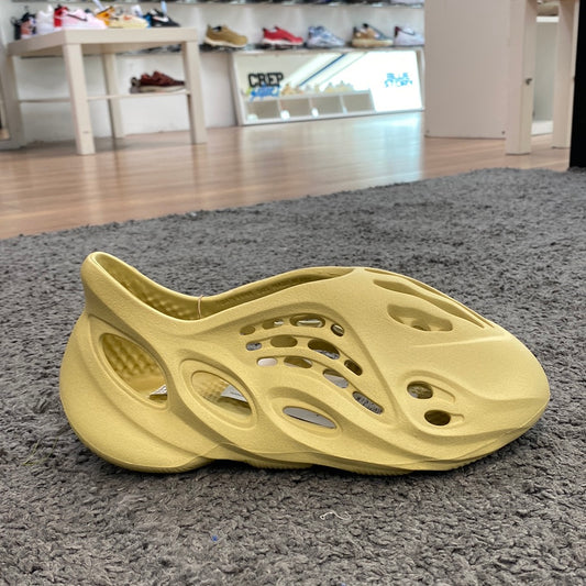Yeezy Foam Runner Sulfur