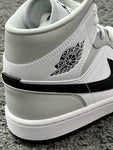 Air Jordan 1 Mid Light Smoke Grey