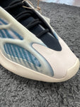 Yeezy 700 V3 kyanit