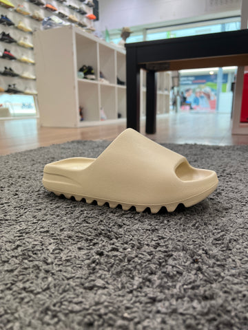 Yeezy Slide Bone