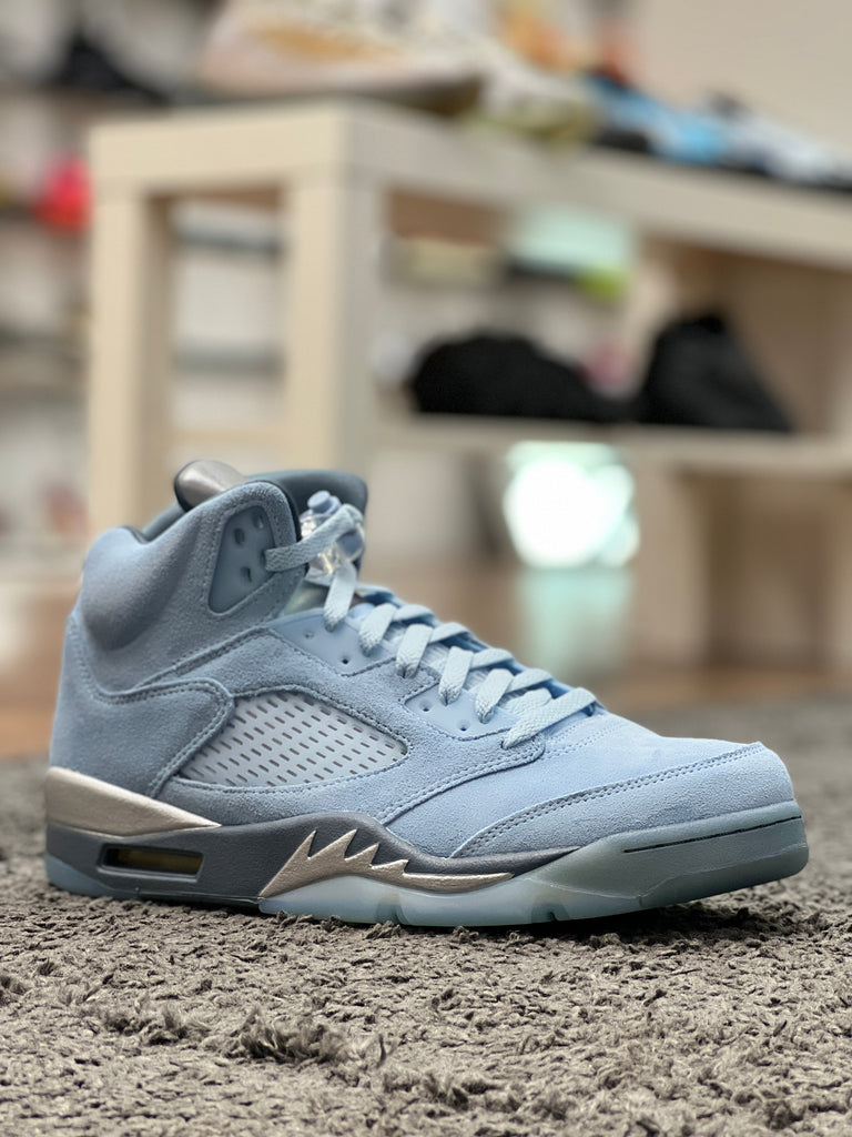 Light blue deals jordan 5